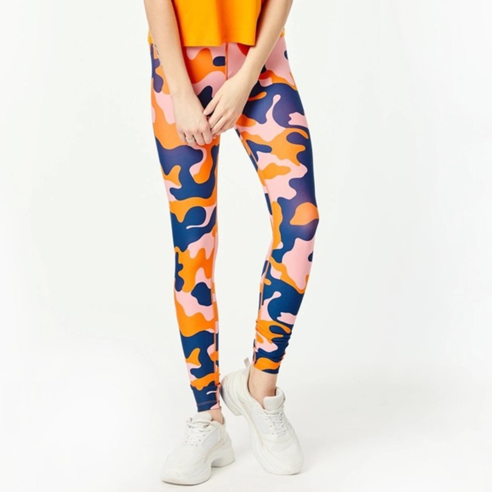 SPLITS59 Pink Camo Leggings Small